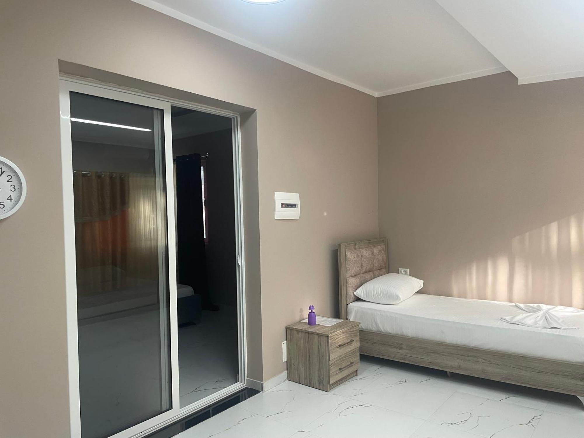 Vila Topi Vlore Exterior photo